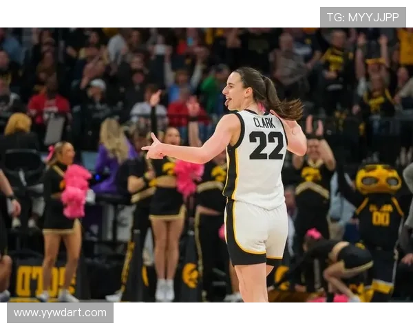 克拉克回应WNBA总裁言论称未曾听闻感谢联盟的说法